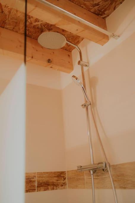 Gite Naturia - Chaumiere De Berringue Plouhinec  エクステリア 写真